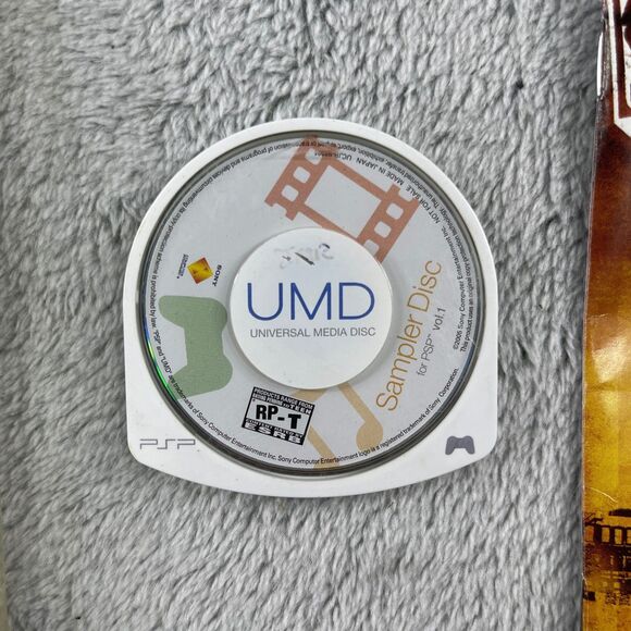 Vintage NBA Street Showdown Sony PSP 2005 Complete - Picture 3 of 5